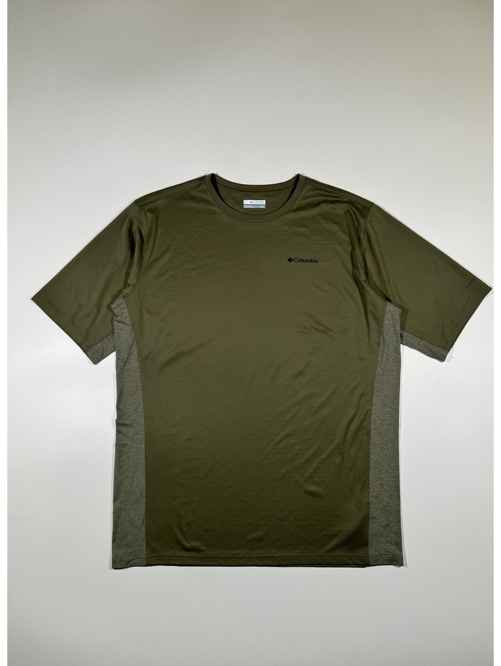 Columbia Omni-Shade Performance T-Shirt L Olive Green Colorblock